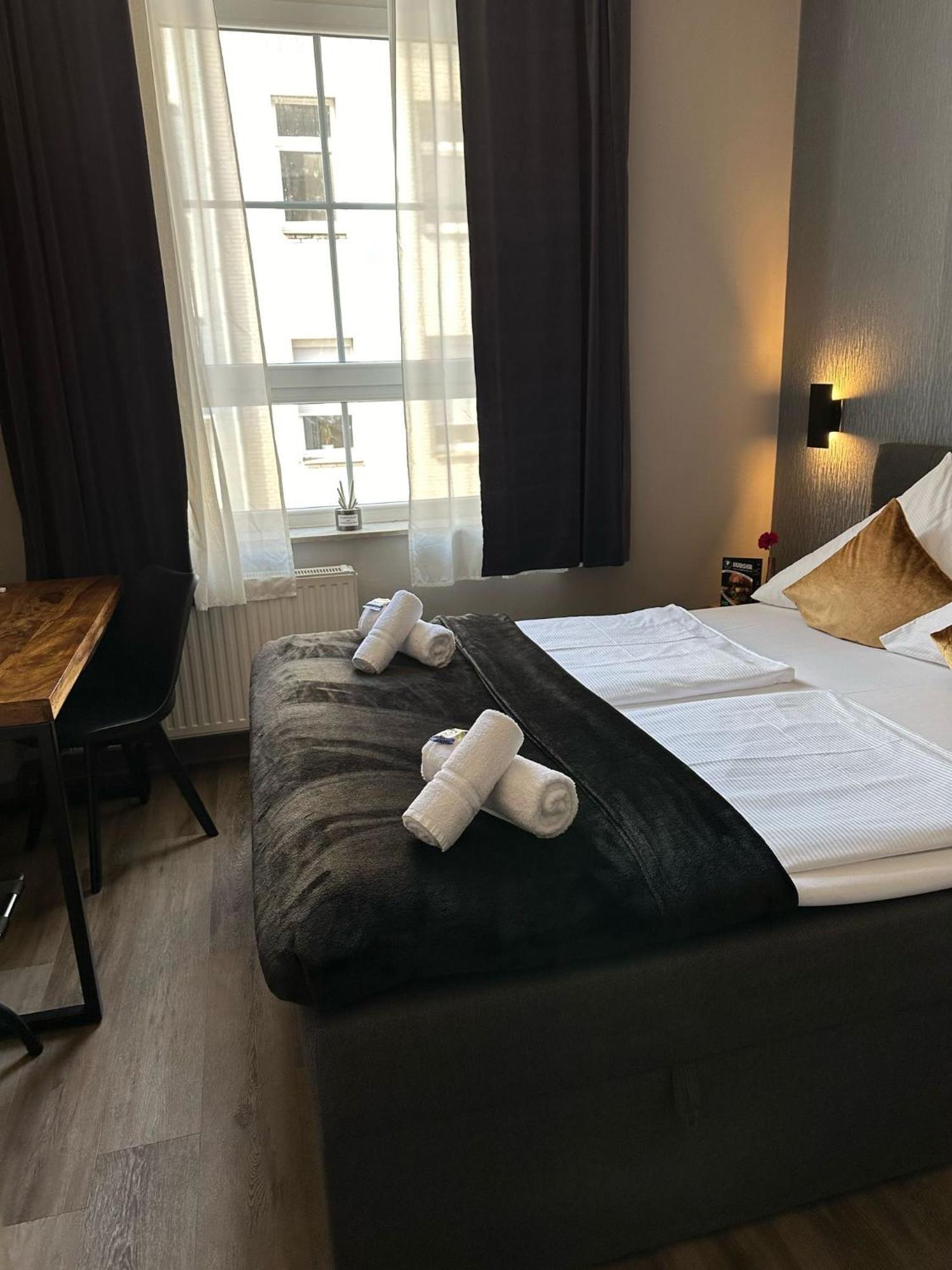 Hotel Restaurant Zum Loewen Duisburg Zewnętrze zdjęcie