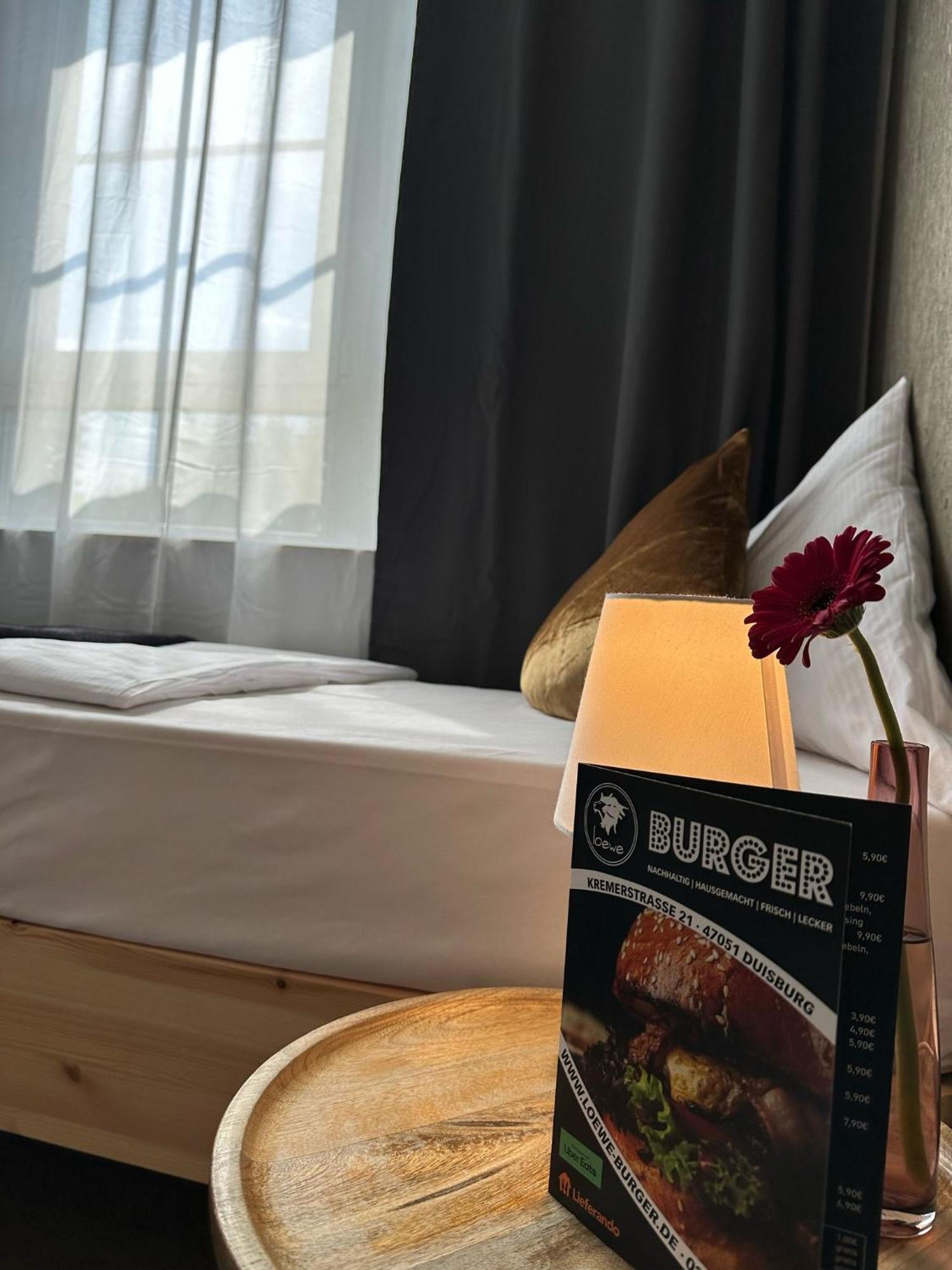 Hotel Restaurant Zum Loewen Duisburg Zewnętrze zdjęcie