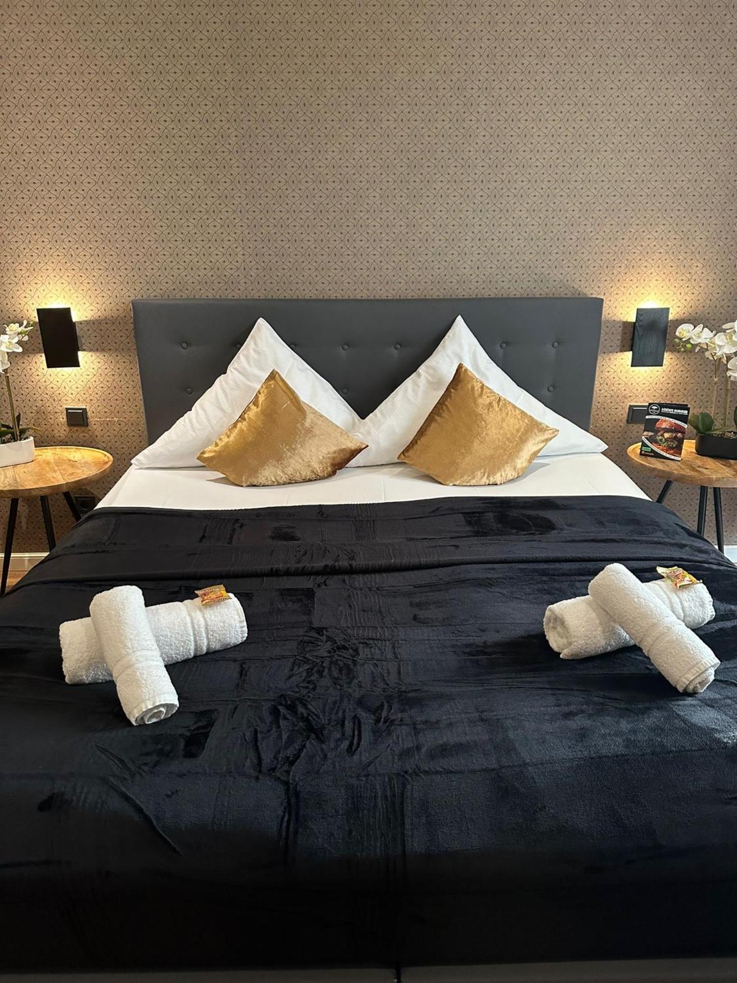 Hotel Restaurant Zum Loewen Duisburg Zewnętrze zdjęcie