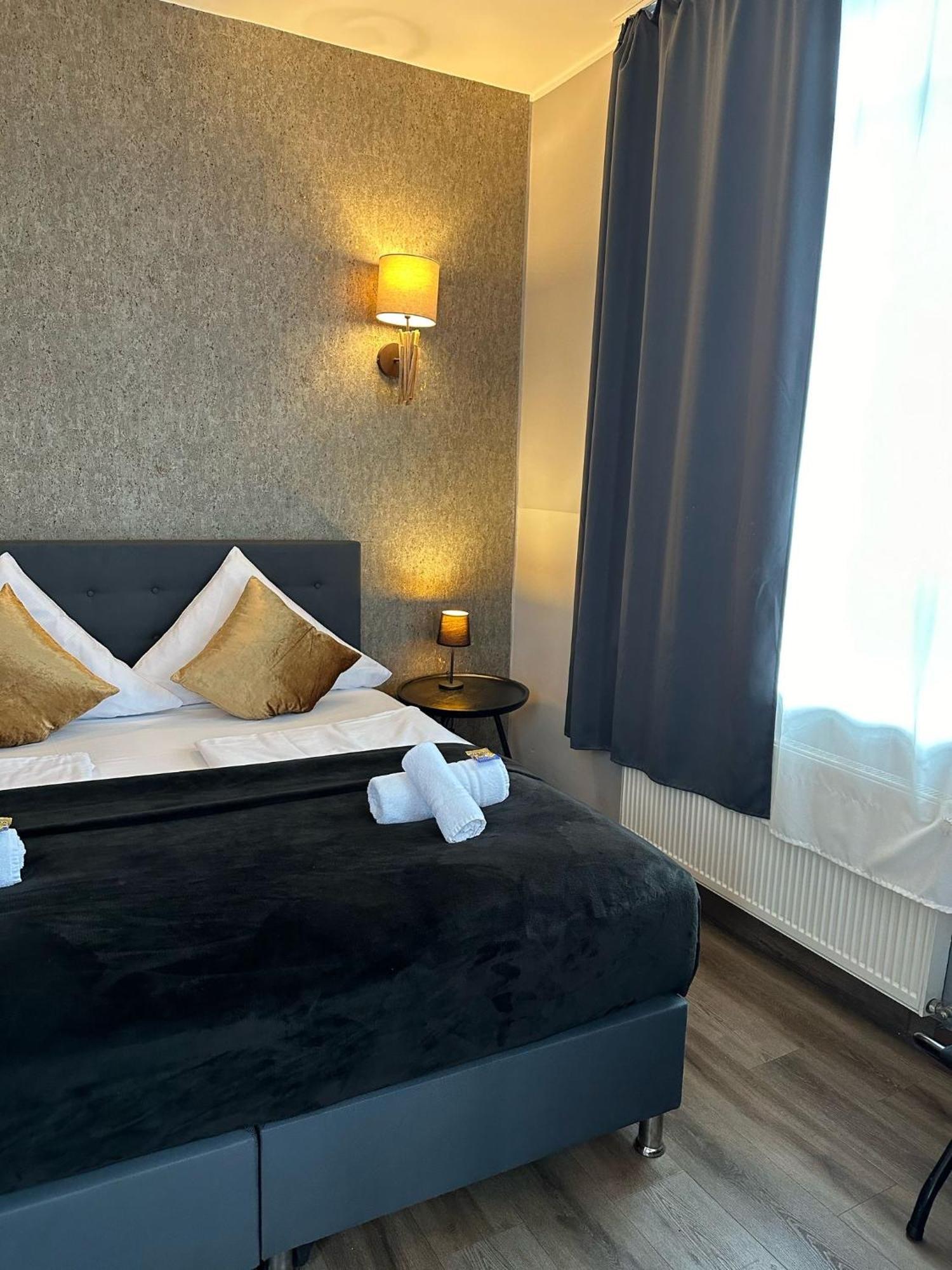 Hotel Restaurant Zum Loewen Duisburg Zewnętrze zdjęcie