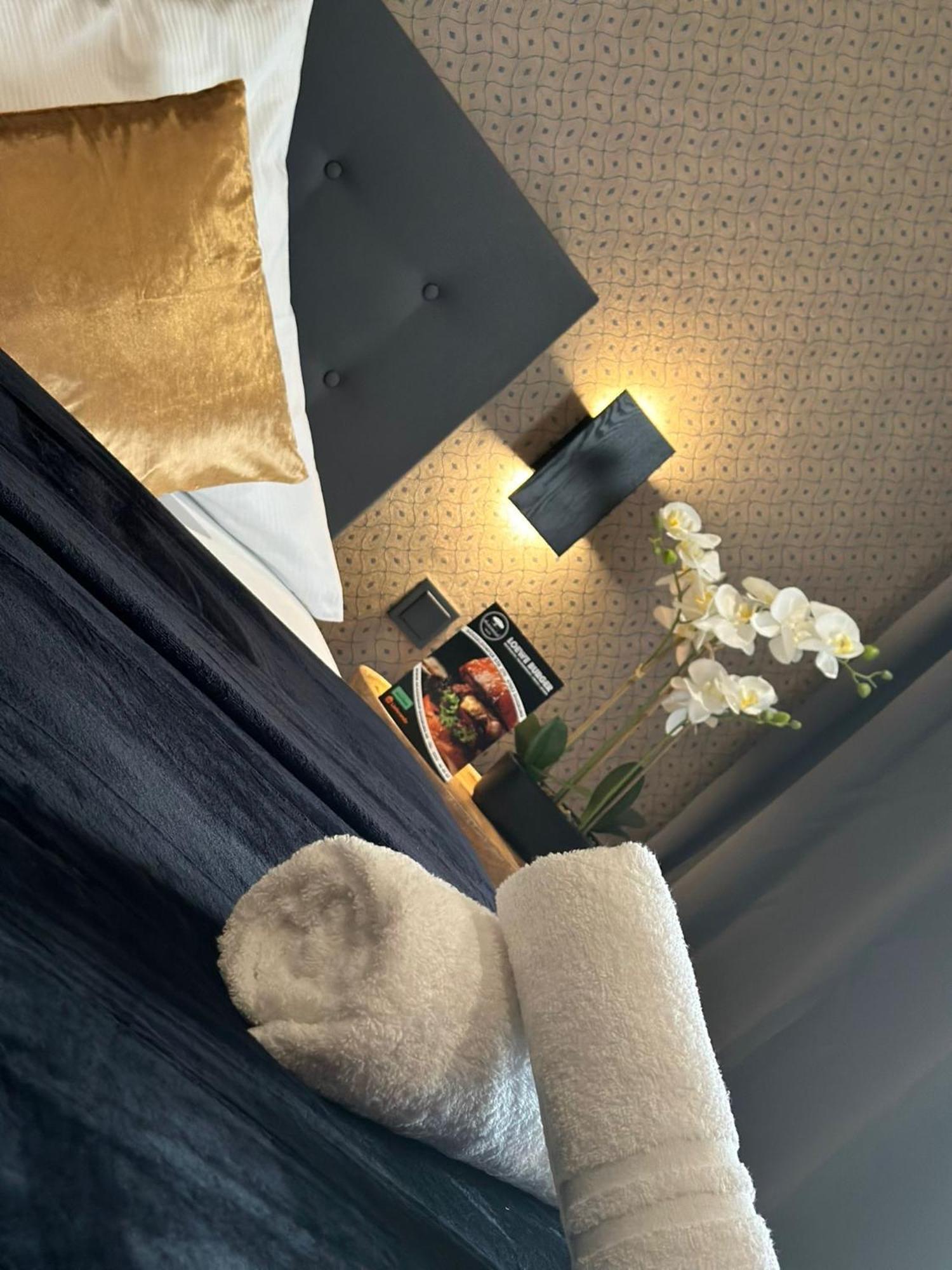 Hotel Restaurant Zum Loewen Duisburg Zewnętrze zdjęcie