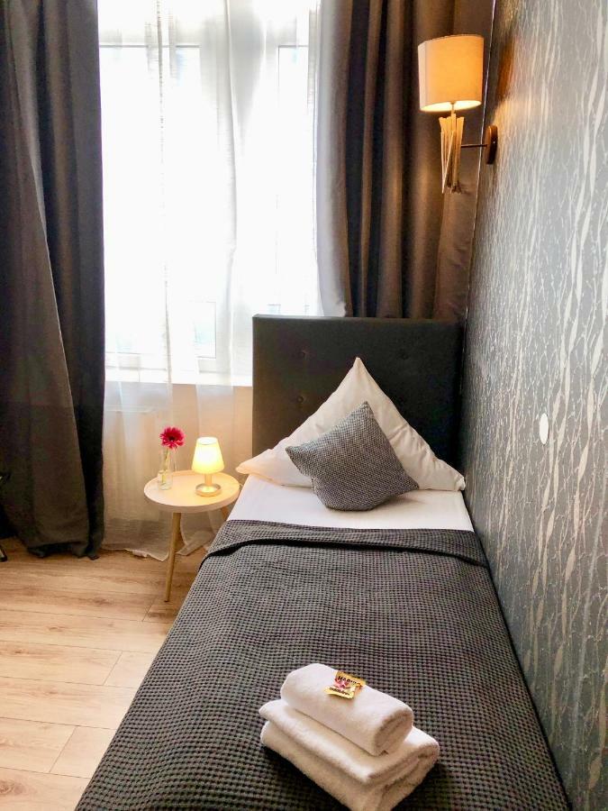 Hotel Restaurant Zum Loewen Duisburg Zewnętrze zdjęcie